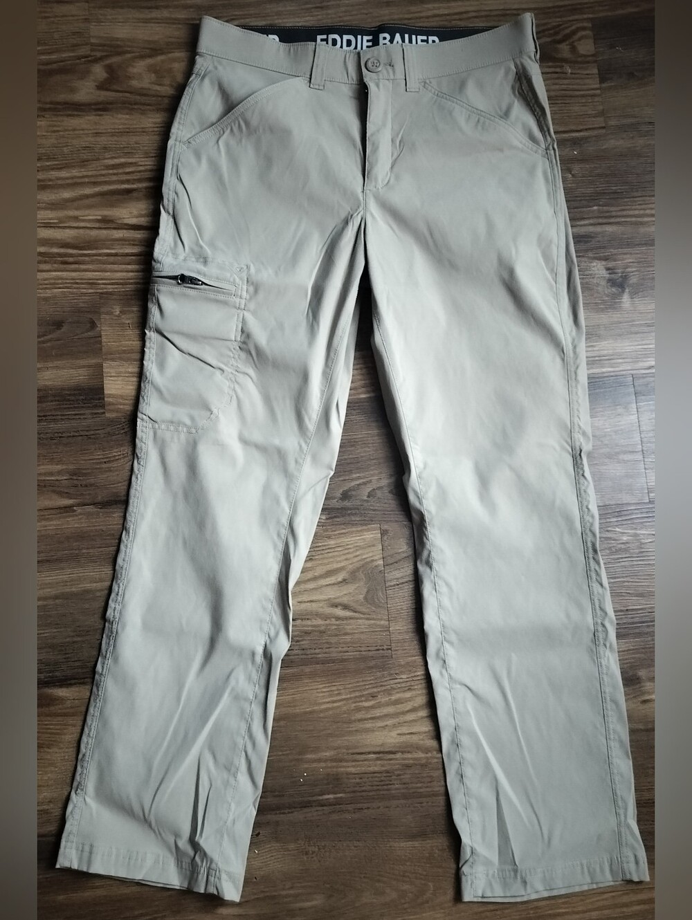 Eddie Bauer Men's Rainier Tech Pants 32x30 Tan Khaki Hiking Cargo Stretch